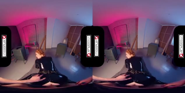 Cosplay VR porno – Vedova Nera salta sul cazzo duro