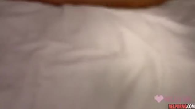 Ragazzo dal grosso cazzo scopa brutalmente la bella
